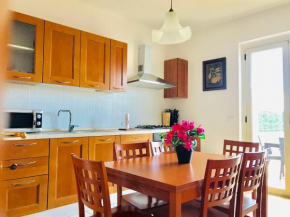 Isca Calabretta Apartments M28